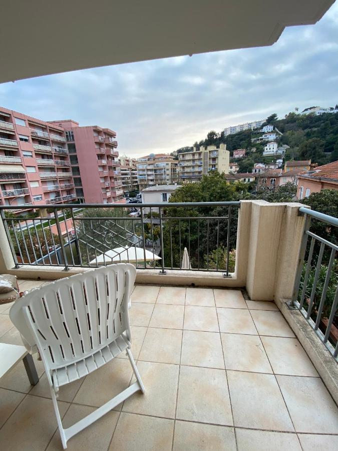 Beau 3 P. Parfaitement Situe Et Place De Parking A Disposition Menton Exterior foto