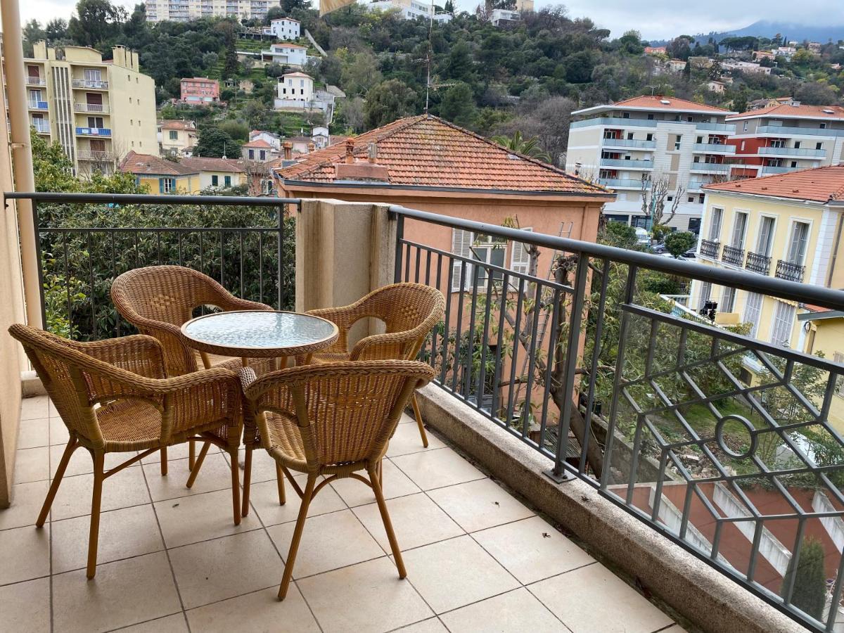 Beau 3 P. Parfaitement Situe Et Place De Parking A Disposition Menton Exterior foto